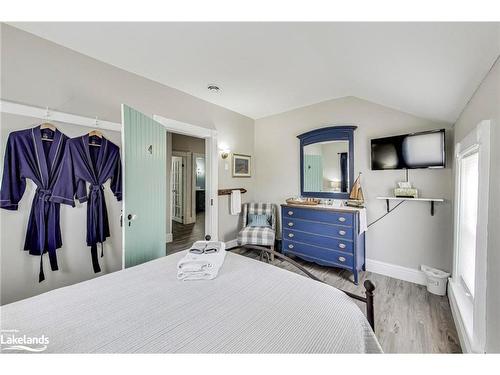 726004 22B Side Road, Grey Highlands, ON - Indoor Photo Showing Bedroom