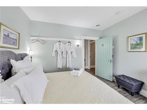 726004 22B Side Road, Grey Highlands, ON - Indoor Photo Showing Bedroom