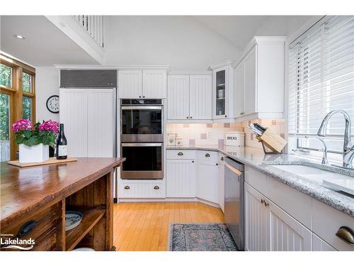 160 Princeton Shores Boulevard, Collingwood, ON - Indoor Photo Showing Kitchen