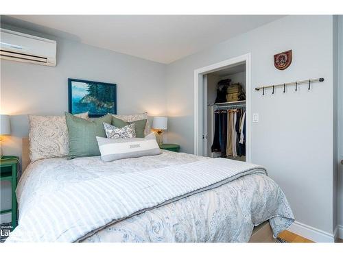 160 Princeton Shores Boulevard, Collingwood, ON - Indoor Photo Showing Bedroom