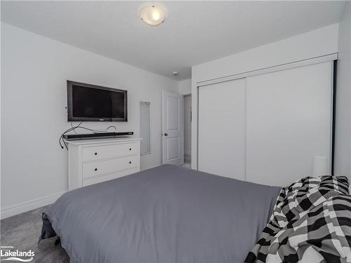 22 Quinn Forest Drive, Bracebridge, ON - Indoor Photo Showing Bedroom