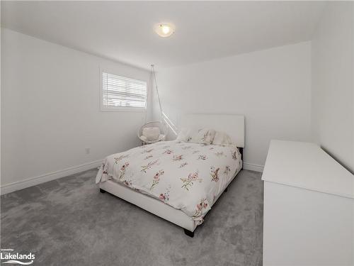 22 Quinn Forest Drive, Bracebridge, ON - Indoor Photo Showing Bedroom