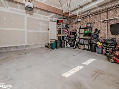 22 Quinn Forest Drive, Bracebridge, ON - Indoor Photo Showing Garage