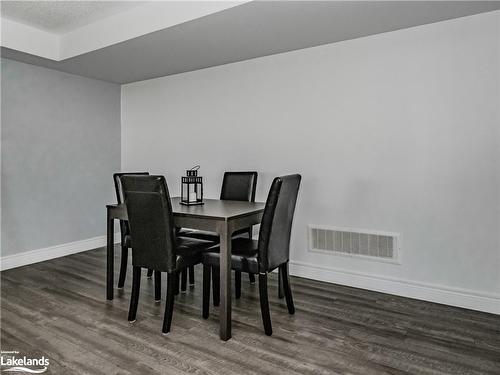 22 Quinn Forest Drive, Bracebridge, ON - Indoor Photo Showing Dining Room