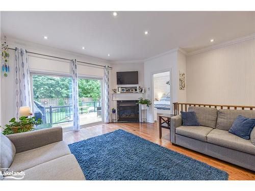 3305 Summerhill Way, Severn, ON - Indoor Photo Showing Living Room With Fireplace