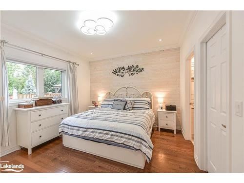 3305 Summerhill Way, Severn, ON - Indoor Photo Showing Bedroom