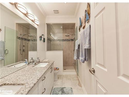 3305 Summerhill Way, Severn, ON - Indoor Photo Showing Bathroom