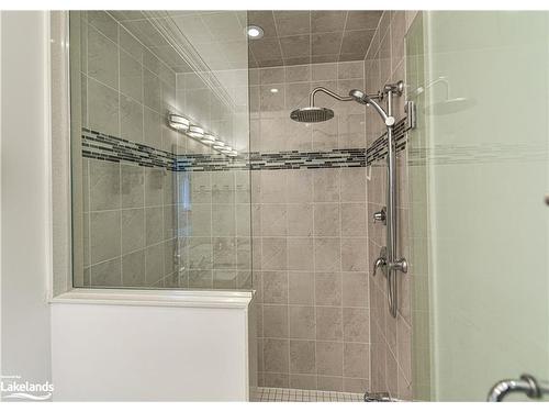 3305 Summerhill Way, Severn, ON - Indoor Photo Showing Bathroom