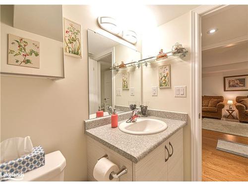 3305 Summerhill Way, Severn, ON - Indoor Photo Showing Bathroom