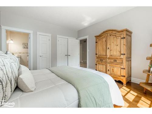 75 Edward Street E, Creemore, ON - Indoor Photo Showing Bedroom