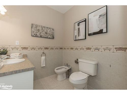 75 Edward Street E, Creemore, ON - Indoor Photo Showing Bathroom