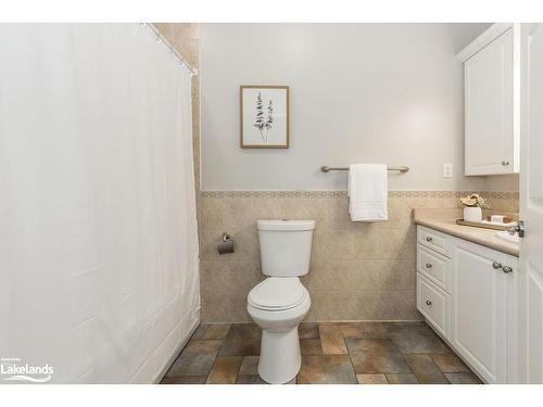 75 Edward Street E, Creemore, ON - Indoor Photo Showing Bathroom