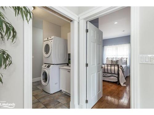 75 Edward Street E, Creemore, ON - Indoor Photo Showing Laundry Room