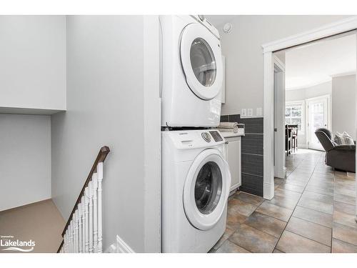 75 Edward Street E, Creemore, ON - Indoor Photo Showing Laundry Room