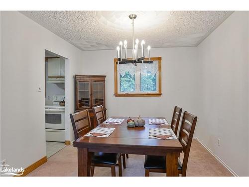 80 Hubbel Crescent, Huntsville, ON - Indoor Photo Showing Dining Room