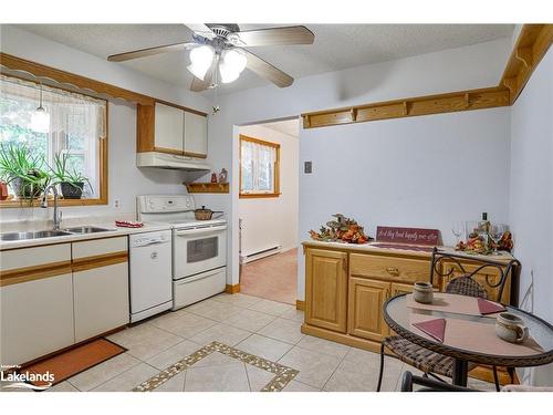 80 Hubbel Crescent, Huntsville, ON - Indoor Photo Showing Kitchen With Double Sink