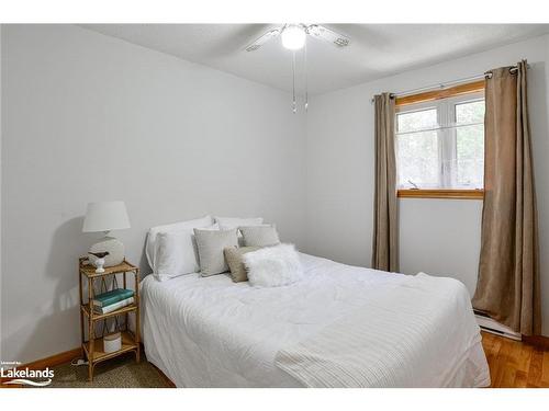 80 Hubbel Crescent, Huntsville, ON - Indoor Photo Showing Bedroom