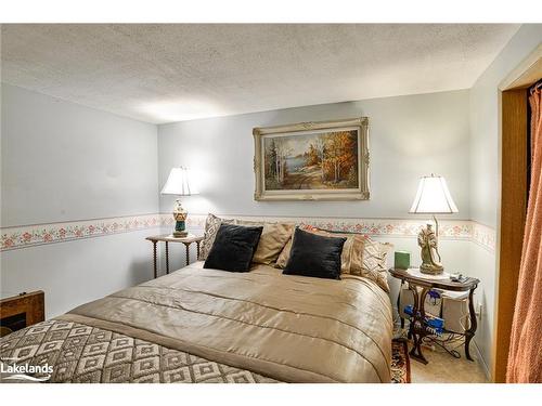 80 Hubbel Crescent, Huntsville, ON - Indoor Photo Showing Bedroom