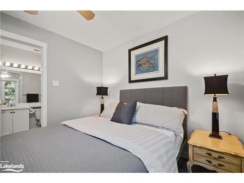 331 Mariners Way, Collingwood, ON - Indoor Photo Showing Bedroom