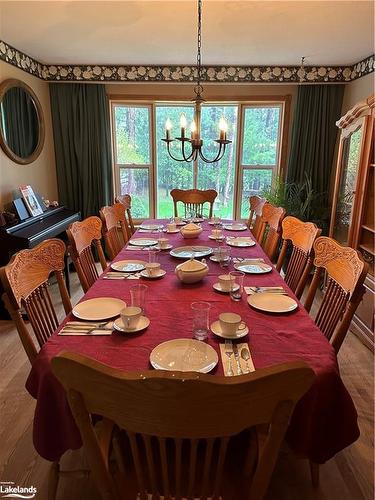 7253 36/37 Nottawasaga Sideroad Sideroad, Clearview, ON - Indoor Photo Showing Dining Room