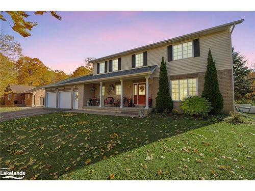 29 Boyd Crescent, Oro-Medonte, ON - Outdoor With Deck Patio Veranda With Facade