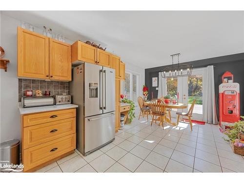 29 Boyd Crescent, Oro-Medonte, ON - Indoor Photo Showing Kitchen