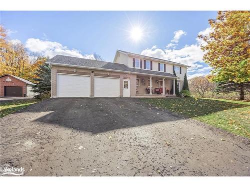 29 Boyd Crescent, Oro-Medonte, ON - Outdoor With Deck Patio Veranda With Facade