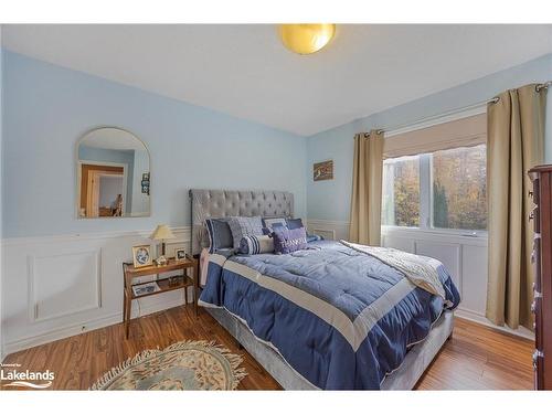 29 Boyd Crescent, Oro-Medonte, ON - Indoor Photo Showing Bedroom