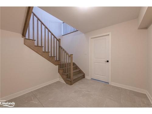 1009 Boyne Ridge Court, Lake Of Bays, ON - Indoor Photo Showing Other Room