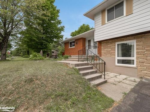 600 David Street, Gravenhurst, ON - Outdoor