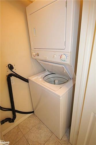 151-53 Trott Boulevard, Collingwood, ON - Indoor Photo Showing Laundry Room