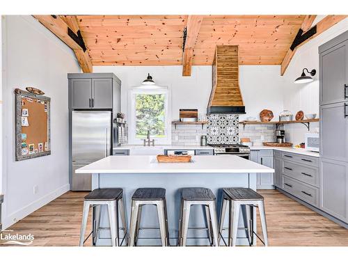 195 Centre Street, Meaford, ON - Indoor Photo Showing Kitchen