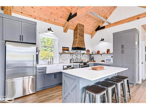 195 Centre Street, Meaford, ON - Indoor Photo Showing Kitchen With Upgraded Kitchen