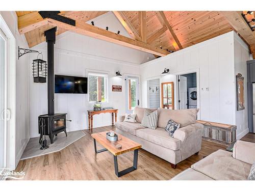 195 Centre Street, Meaford, ON - Indoor Photo Showing Living Room With Fireplace