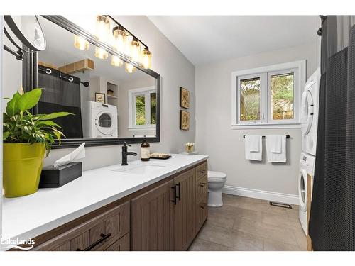 1105 Rosseau Lake Road No. 1, Bent River, ON - Indoor Photo Showing Bathroom