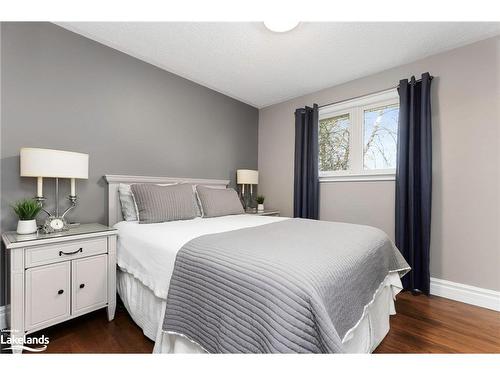 1105 Rosseau Lake Road No. 1, Bent River, ON - Indoor Photo Showing Bedroom