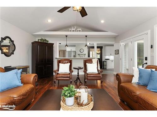 1105 Rosseau Lake Road No. 1, Bent River, ON - Indoor Photo Showing Living Room