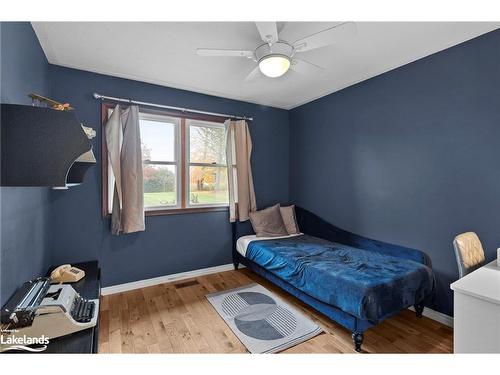 3772 Harry'S Lane, Ramara, ON - Indoor Photo Showing Bedroom