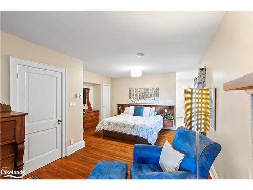 476 2Nd Avenue W, Owen Sound, ON - Indoor Photo Showing Bedroom