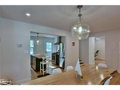 85 Glenwood Drive, Wasaga Beach, ON - Indoor Photo Showing Dining Room