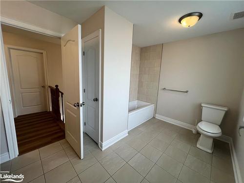 34 Gilpin Crescent, Collingwood, ON - Indoor Photo Showing Bathroom