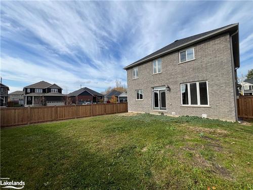 34 Gilpin Crescent, Collingwood, ON - Outdoor