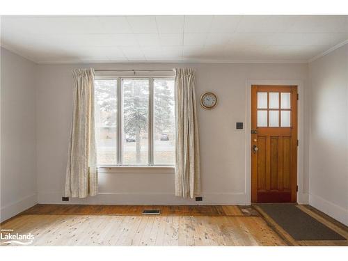 381 David Street E, Gravenhurst, ON - Indoor Photo Showing Other Room