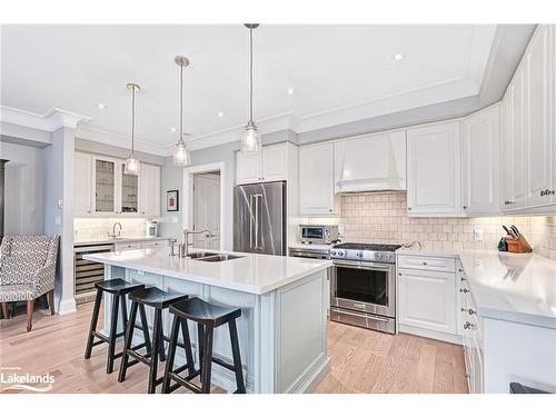 404-40 Trott Boulevard, Collingwood, ON - Indoor Photo Showing Kitchen With Double Sink With Upgraded Kitchen