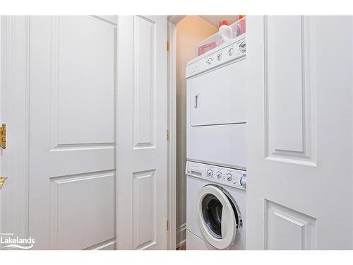 404-40 Trott Boulevard, Collingwood, ON - Indoor Photo Showing Laundry Room