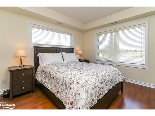 308-6 Brandy Lane Drive, Collingwood, ON - Indoor Photo Showing Bedroom