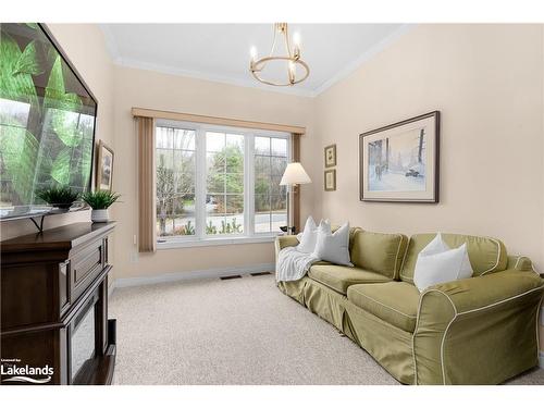 23 Kirbys Way, Huntsville, ON - Indoor Photo Showing Living Room