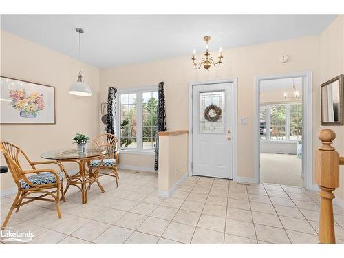 23 Kirbys Way, Huntsville, ON - Indoor Photo Showing Dining Room