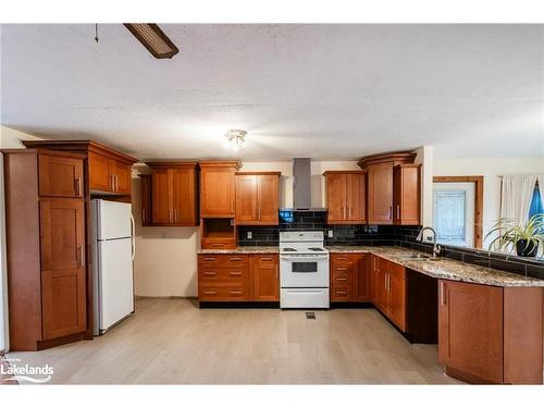 230 Elizabeth Street, Midland, ON - Indoor Photo Showing Kitchen With Double Sink