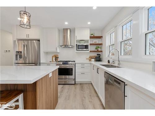 753 Fifth Avenue Avenue, Port Mcnicoll, ON - Indoor Photo Showing Kitchen With Double Sink With Upgraded Kitchen